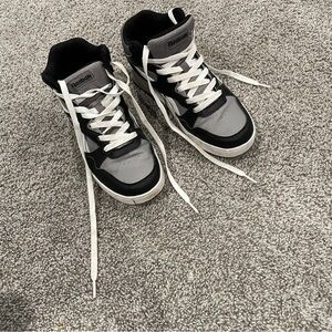 Reebok boys Black and White Sneakers